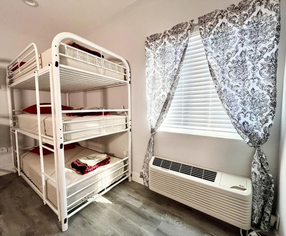 Pineapple Hostel 로스앤젤레스 외부 사진